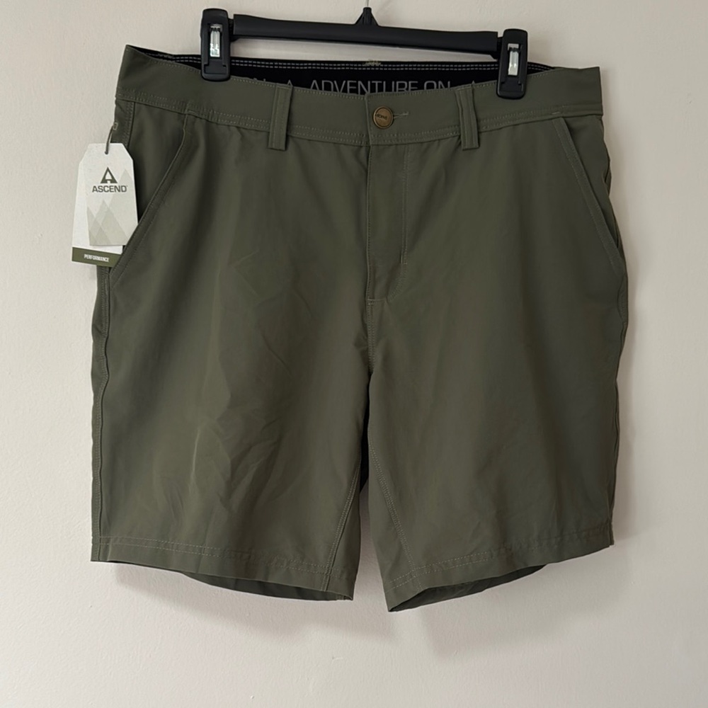 Ascend Beetle Explorer Lightweight Shorts